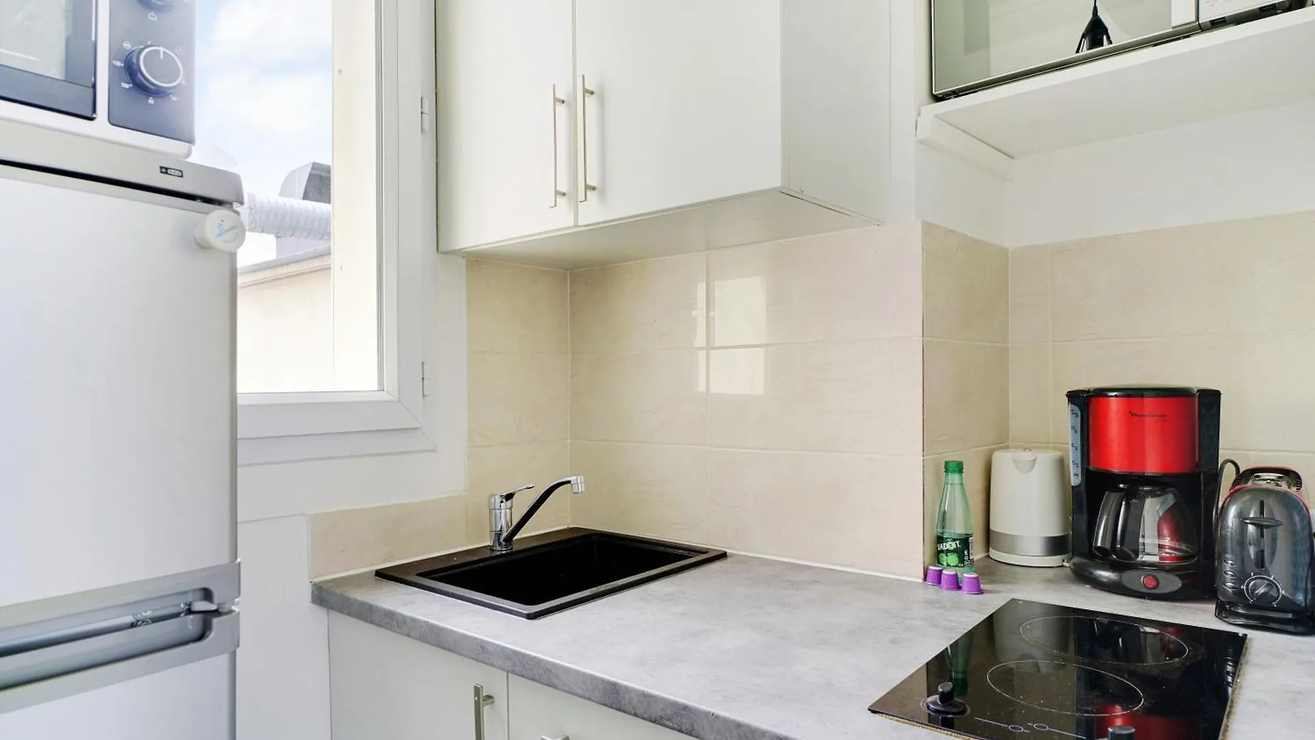 Parisian Charm In The Heart Of The Marais ! Appartement  Parijs